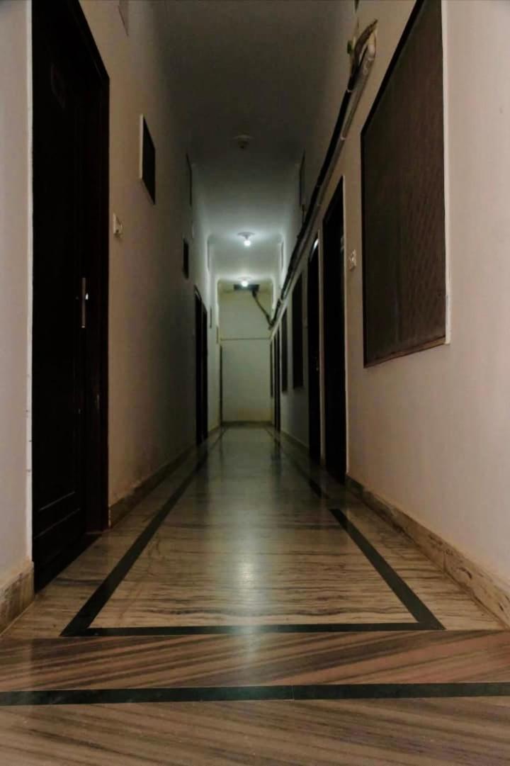 Backpackers Karma Home Stay 카주라호 외부 사진