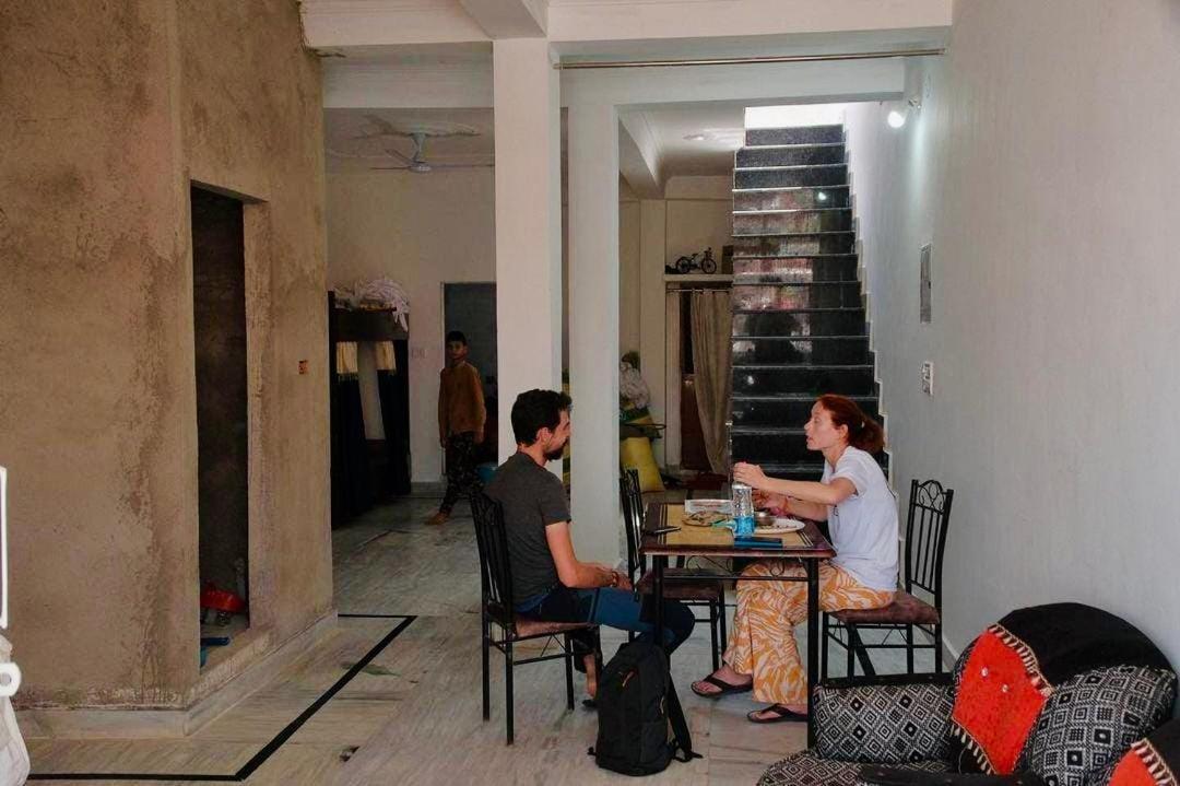 Backpackers Karma Home Stay 카주라호 외부 사진